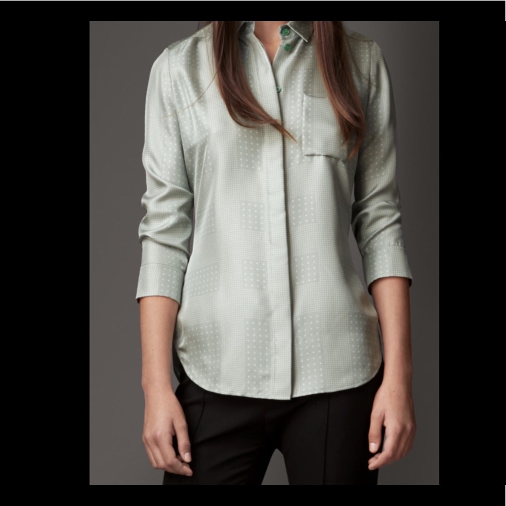 🔥HP🔥BURBERRY pastel green polka dot check shirt
